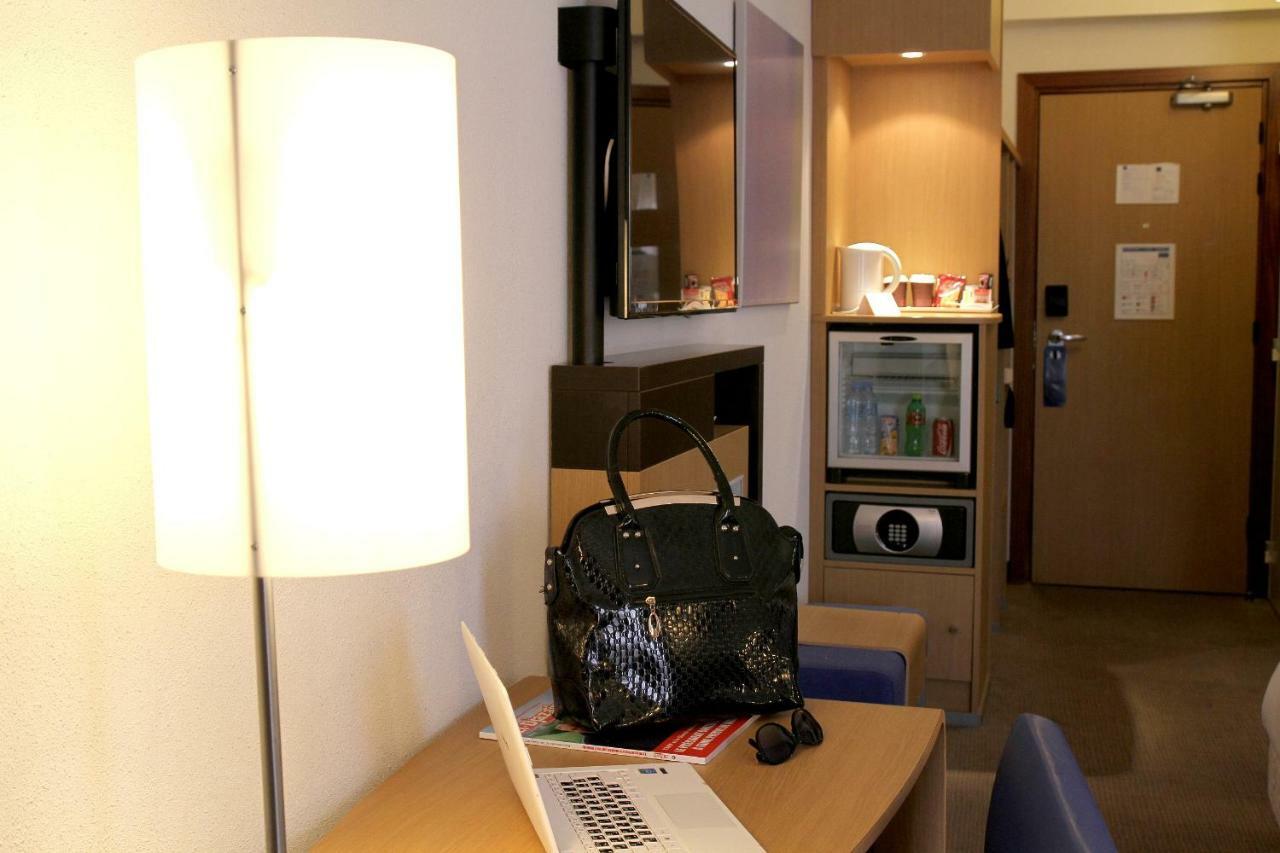 Novotel Константин Екстериор снимка