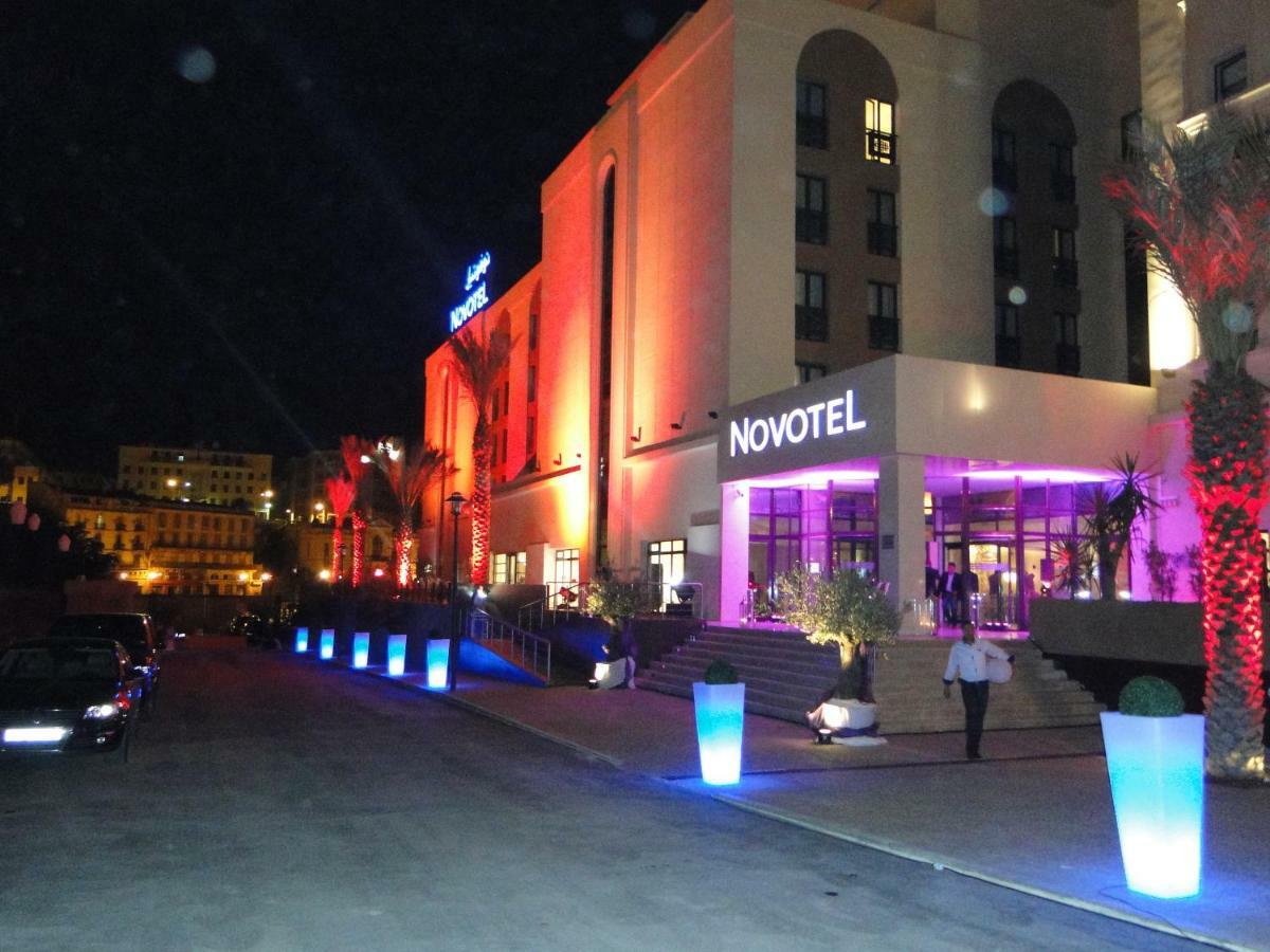Novotel Константин Екстериор снимка