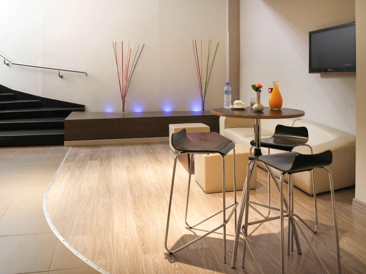 Novotel Константин Екстериор снимка